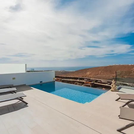 Mandarina Villa Tías